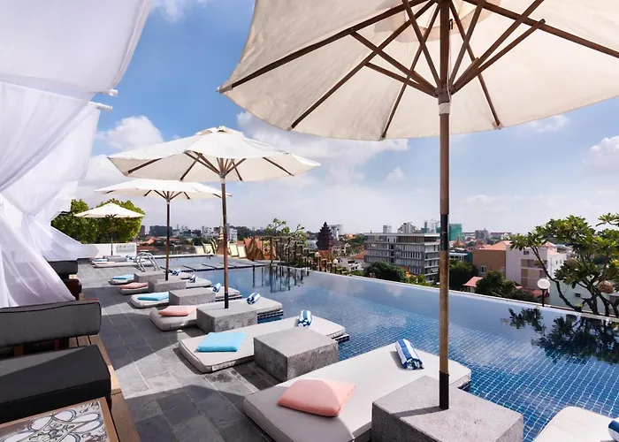 Patio Hotel & Urban Resort
